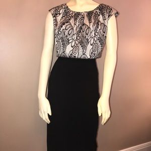 Black & White zipper back blouse.